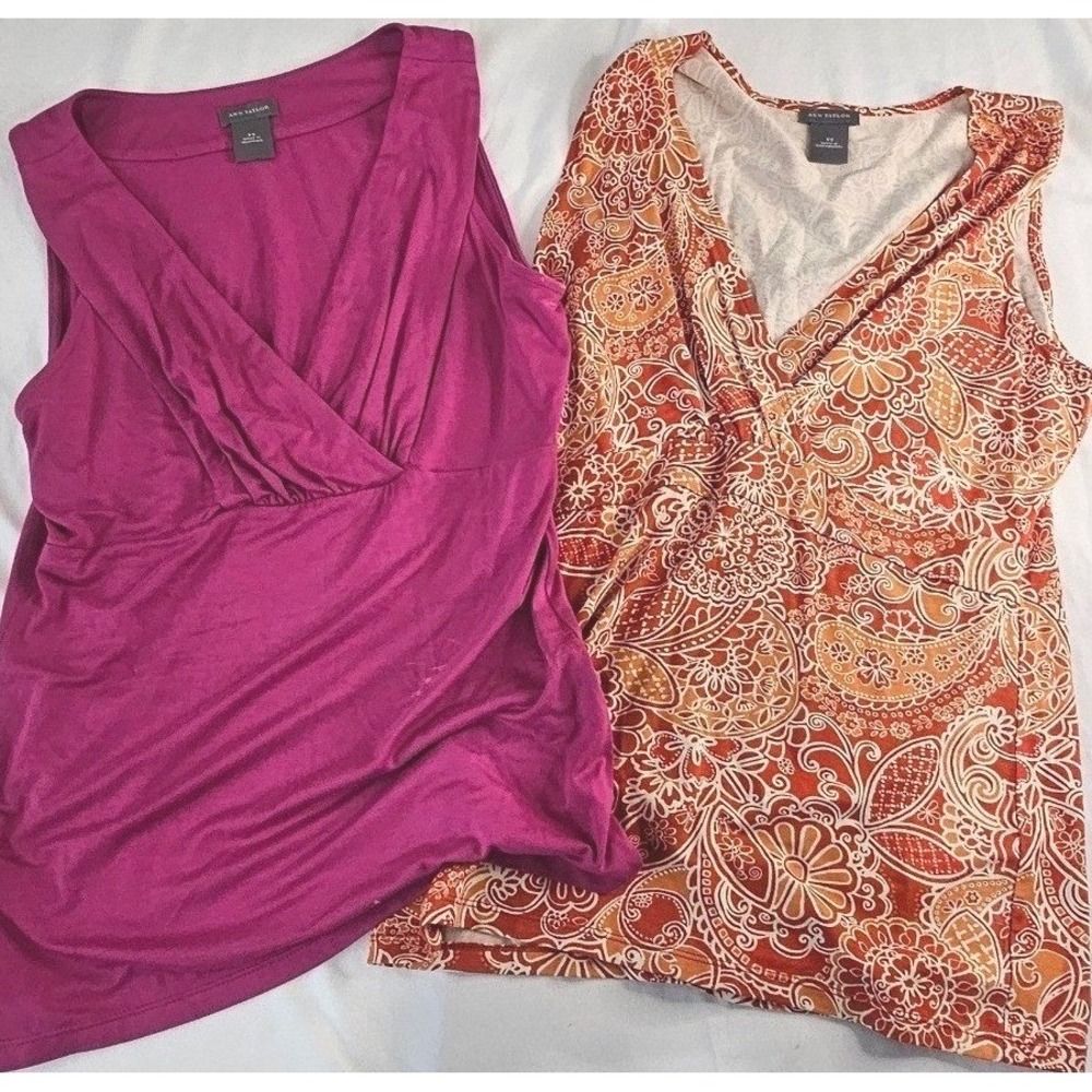 Ann Taylor Women's XS Tank Top Lot of 2 Magenta, Pink/Orange Paisley V-Neck